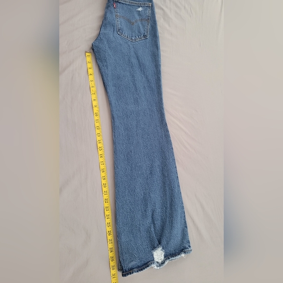 Levi's 70'S HIGH RISE FLARE WOMEN'S JEANS/ NWT Size 27x32 - Picture 10 of 12